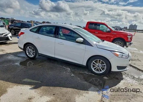 2016 Ford Focus Se z USA, uszkodzony, nr VIN 1FADP3F20GL296692